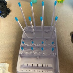 Baby bottle drying rack